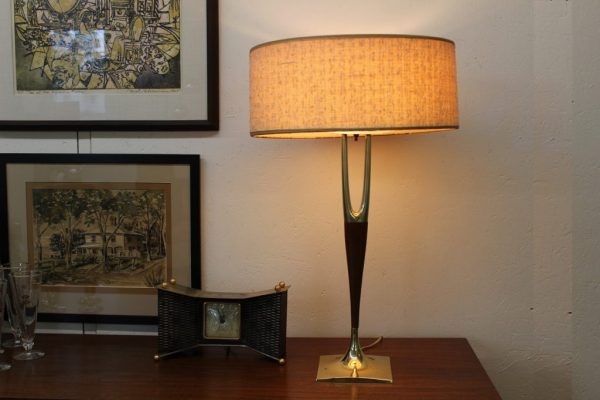 wishbone table lamp by laurel
