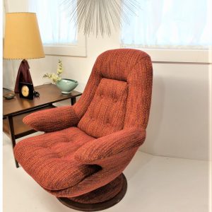 R huber accent chair